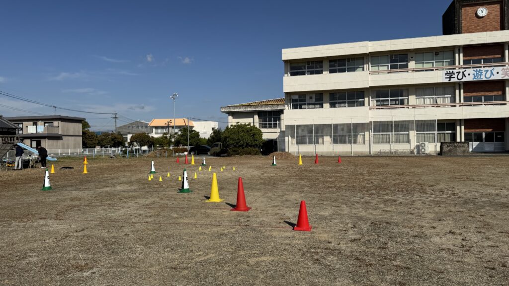 JMAドローンスクール福岡南会場のドローン講習風景